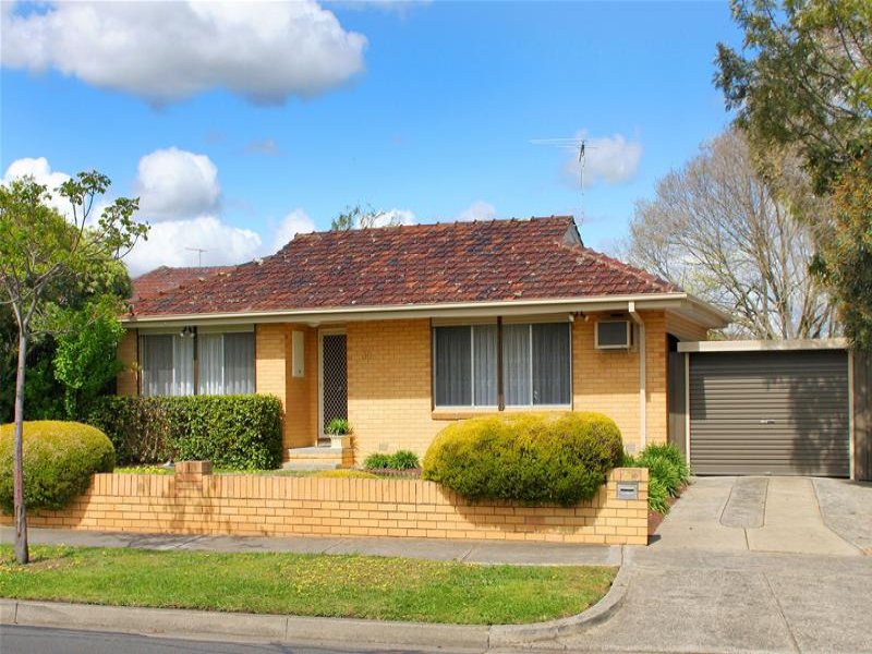 30 Maryborough Avenue, Kingsbury, VIC 3083