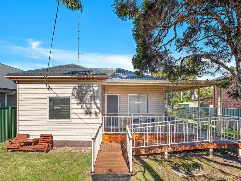 101 Fisher Street, Oak Flats, NSW 2529