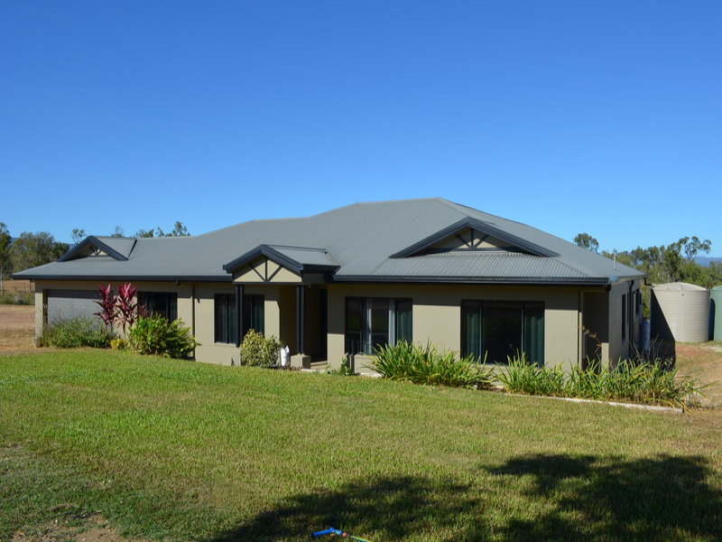119 Drive, Mareeba, QLD 4880