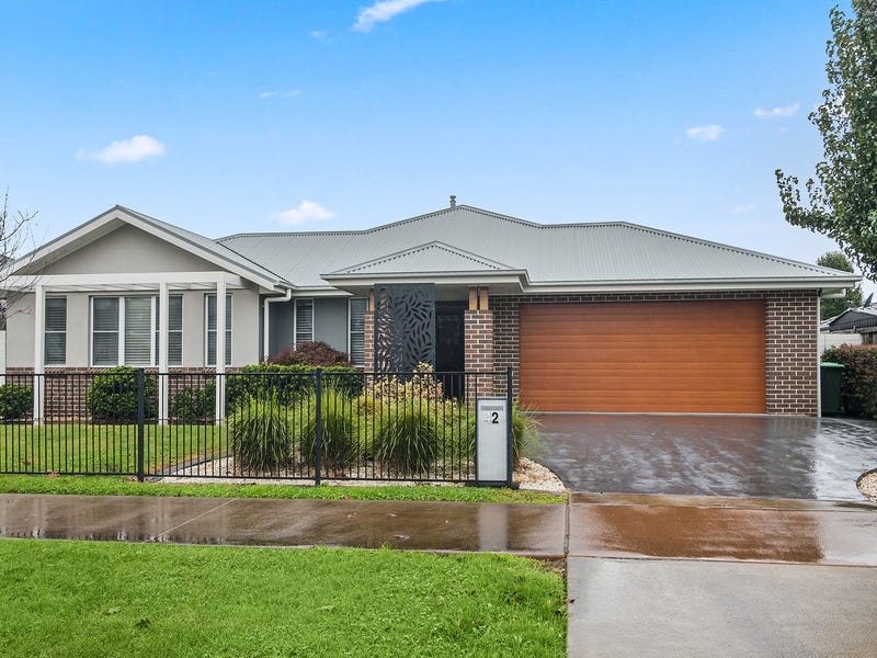 42 Renwick Drive, Renwick, NSW 2575 Property Details