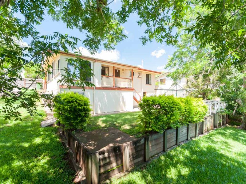 8 Nichols Street, Nambour, QLD 4560