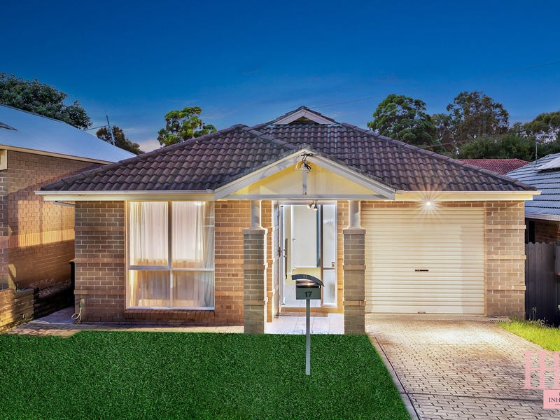 17 Gunners Mews, Holsworthy, NSW 2173 Property Details