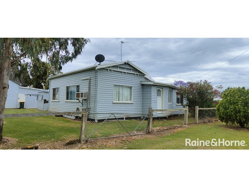 33 Bengalla Street, Yelarbon, Qld 4388 House for Sale