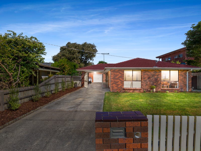 35 Woodvale Grove, Rosebud, Vic 3939 Property Details