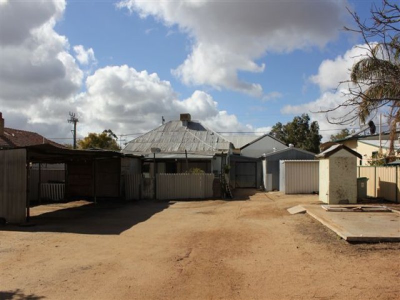 31 and 31A French Avenue, Merredin, WA 6415 Property Details