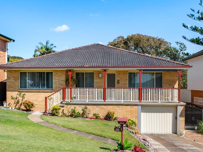 113 Macquarie Grove, Caves Beach, NSW 2281