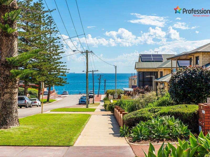 2/19 Elsie Street, Watermans Bay, WA 6020