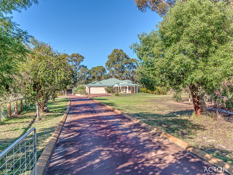 25 Hillview Close, Serpentine, WA 6125