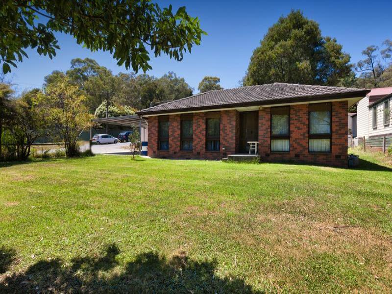 86 Woori Yallock Road, Cockatoo, Vic 3781 Property Details