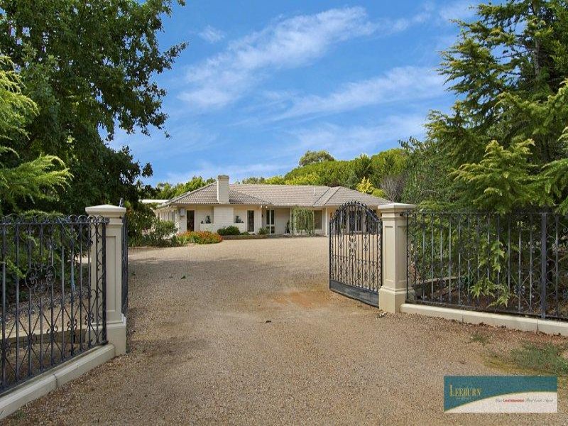 71 Mt Gisborne Road, Gisborne, Vic 3437 - Property Details