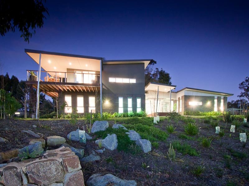 82 88 Dalton Street, Gisborne, Vic 3437 Property Details