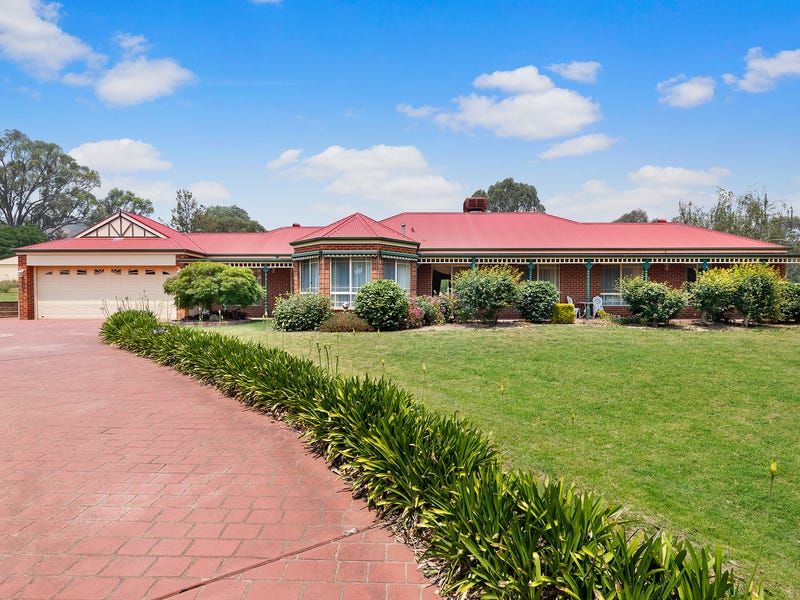 19 Innisfree Drive, West Wodonga, VIC 3690