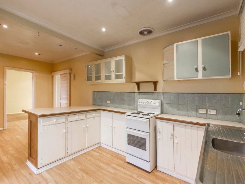 4 Verner Avenue, Frankston, Vic 3199 Property Details