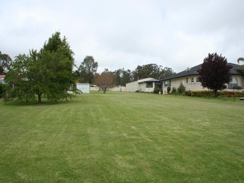 271 Douglas Street, Tenterfield, NSW 2372