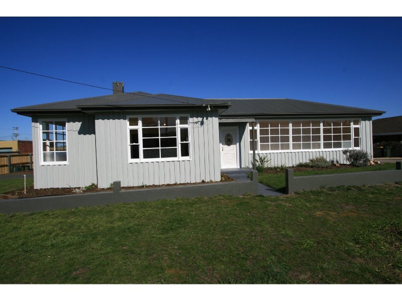 8 Cremorne Avenue, Cremorne, Tas 7024 Property Details