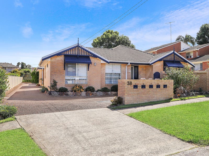 2/38 Russell Street, East Gosford, NSW 2250 Villa for Sale