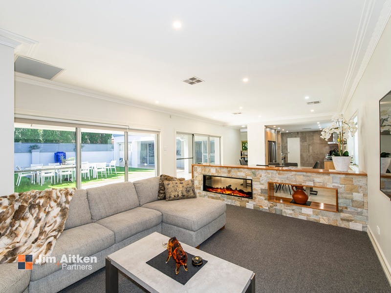 96 River Road, Emu Plains, NSW 2750