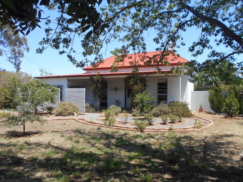 21 Drummond St, Berrigan, NSW 2712 Property Details