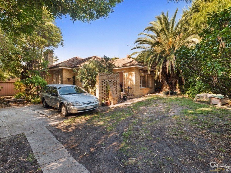 12 Olive Grove, Frankston, Vic 3199 Property Details