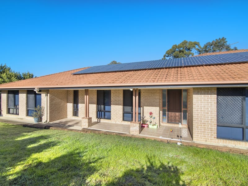 1012 Scarborough Court, Mundoolun, Qld 4285 Property Details