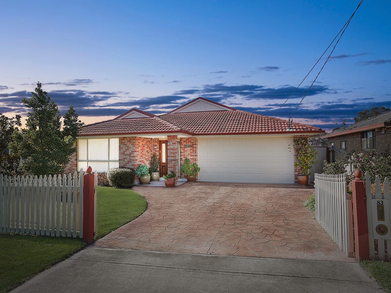 83 Lorraine Street Peakhurst Heights Nsw 2210 Property Details