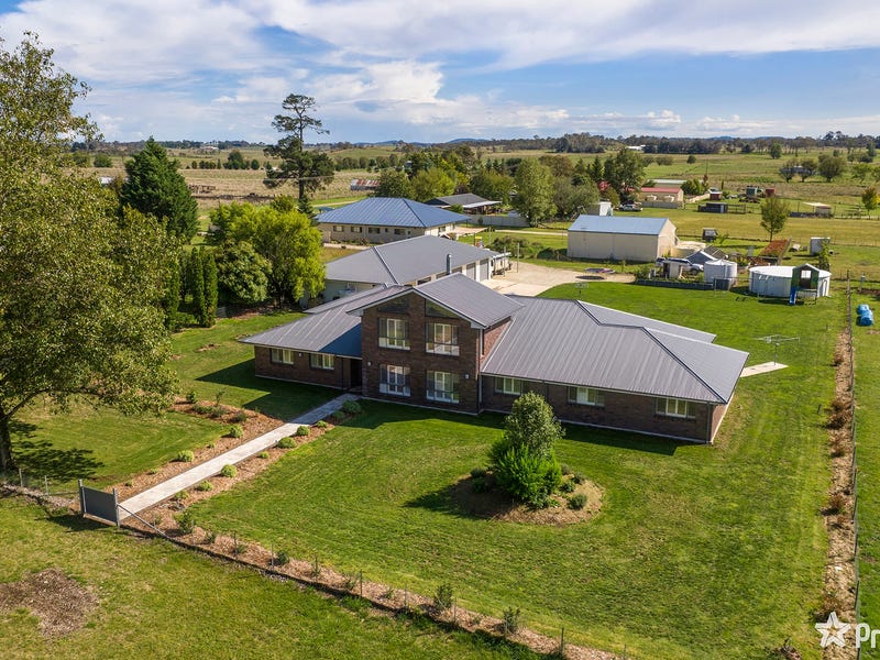 6 Worra Street, Guyra, NSW 2365 House for Sale