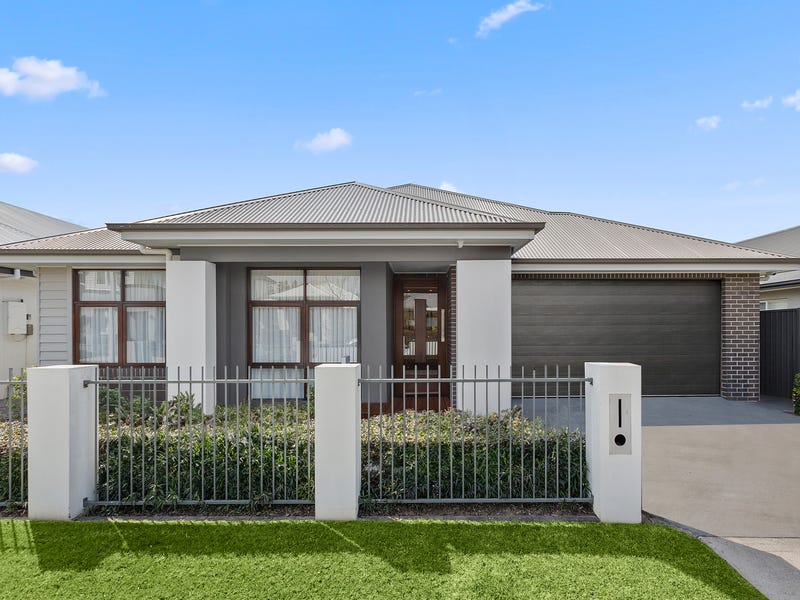 8 Harvest Way, Calderwood, NSW 2527 - Property Details