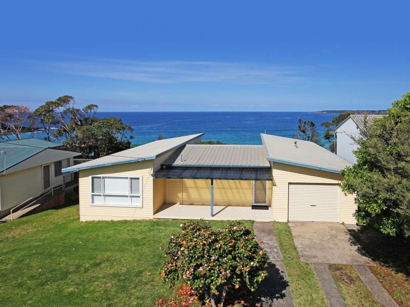 130 Mitchell Parade, Mollymook Beach, NSW 2539