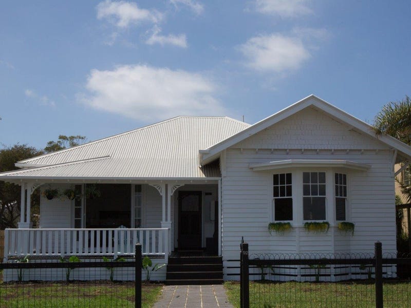 92 Lake Street, Loch Sport, VIC 3851