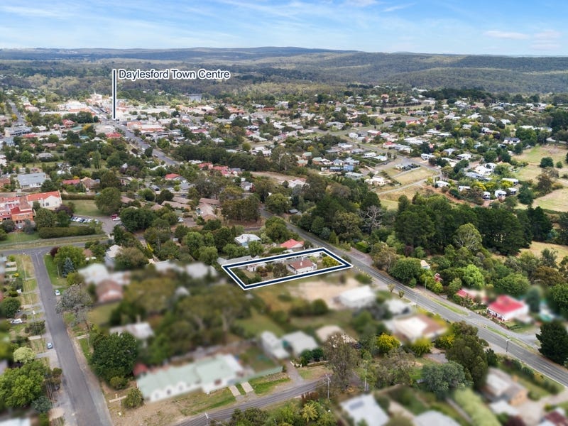 32 Vincent Street North, Daylesford, Vic 3460 Property Details