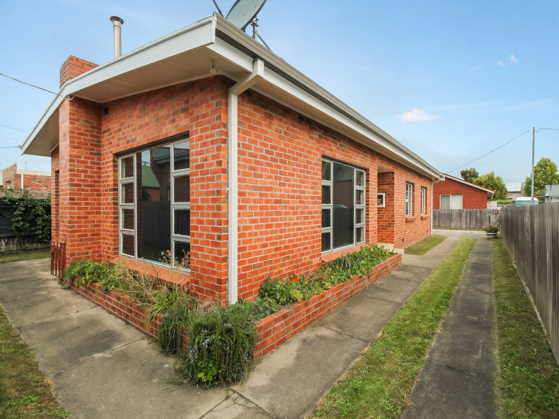 2/138 Gilbert Street, Latrobe, Tas 7307 Property Details