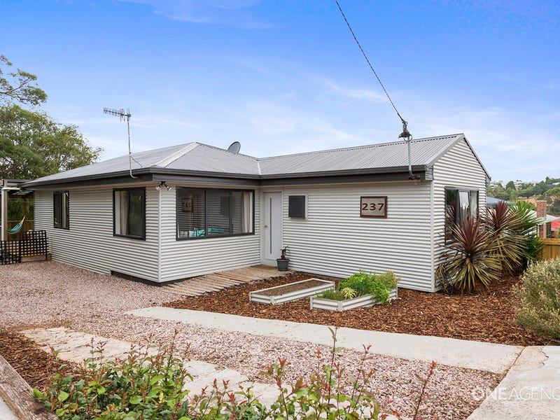 237 Mount Street, Upper Burnie, TAS 7320