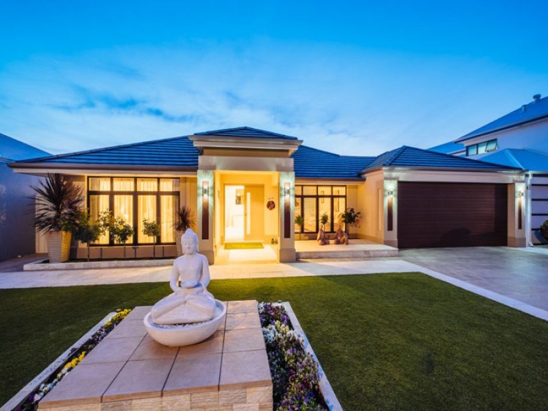 16 Tyringa Cres, Burns Beach, WA 6028