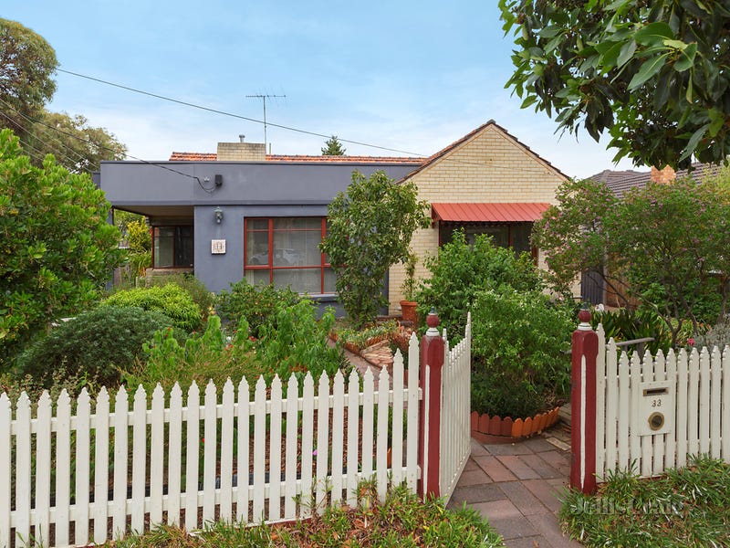 33 Parkstone Avenue, Pascoe Vale South, VIC 3044