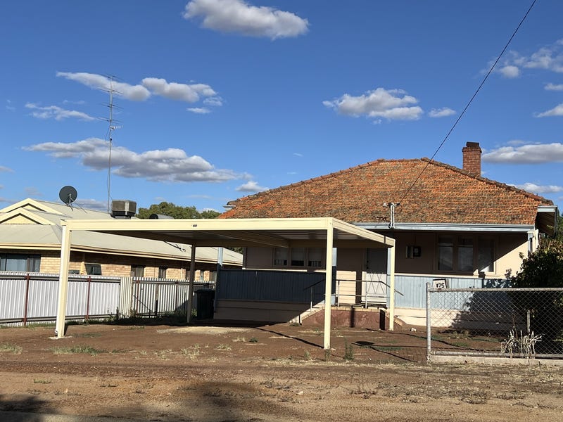 175 Chidlow St E, Northam, WA 6401 House for Rent