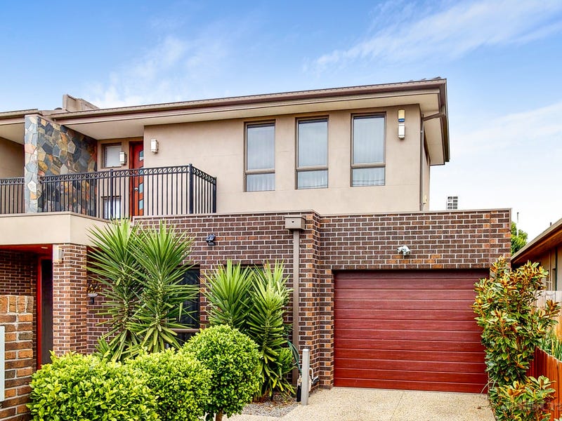 2/151 Bradshaw Street, Essendon, Vic 3040