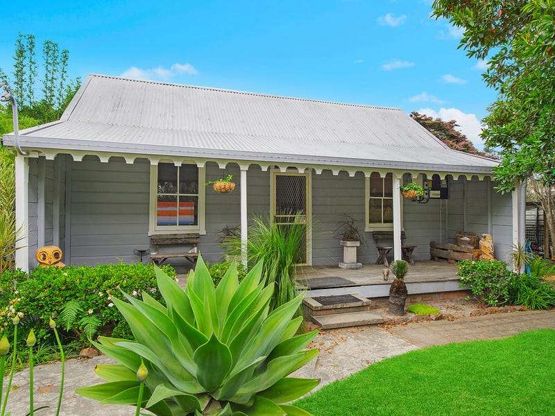 16 Thomas Street, Johns River, NSW 2443