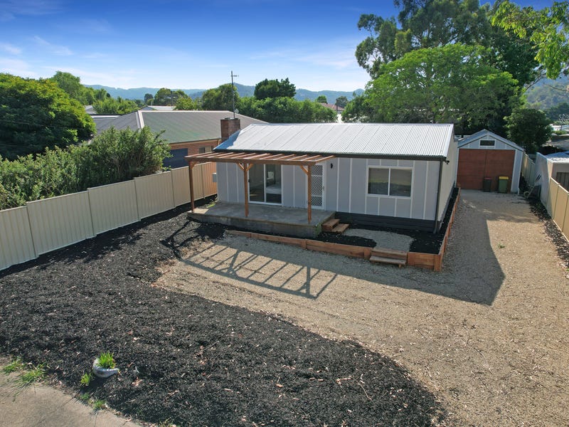 25 The Boulevard, Eildon, Vic 3713 Property Details