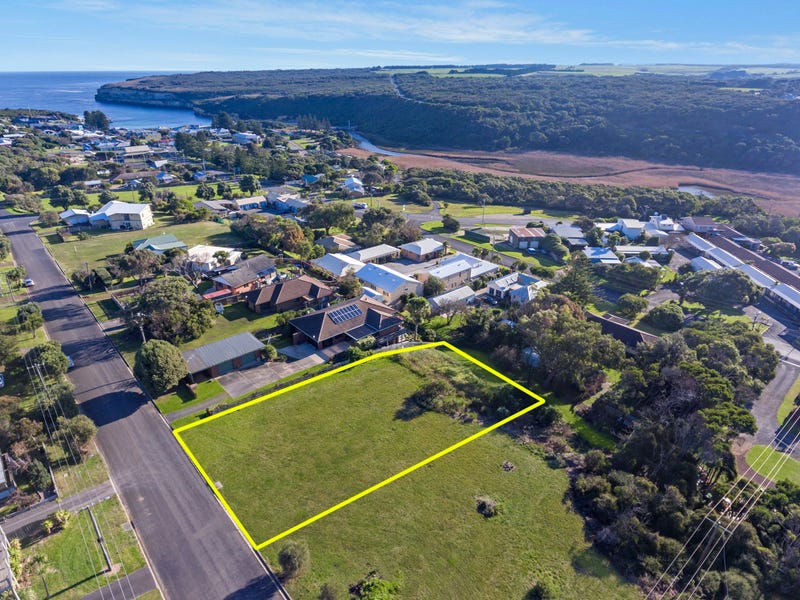 75 Hennessy Street, Port Campbell, VIC 3269