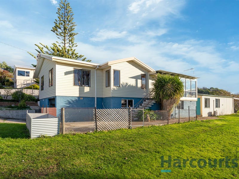 8 Seaside Crescent, Penguin, Tas 7316 Property Details