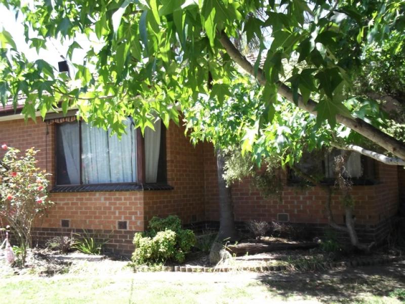 30 Johnson Drive, Ferntree Gully, VIC 3156