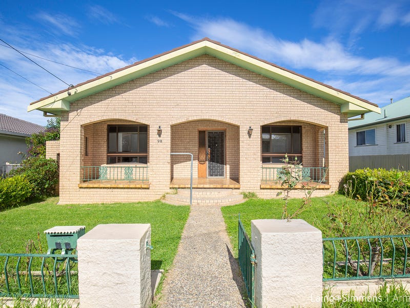 98 Erskine Street, Armidale, NSW 2350