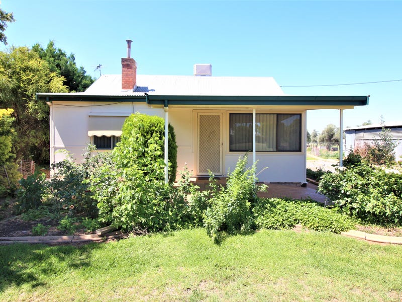 2242 Curran Road, Yenda, NSW 2681 Property Details
