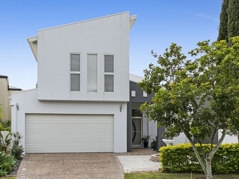 145 Palm Meadows Drive, Carrara, QLD 4211