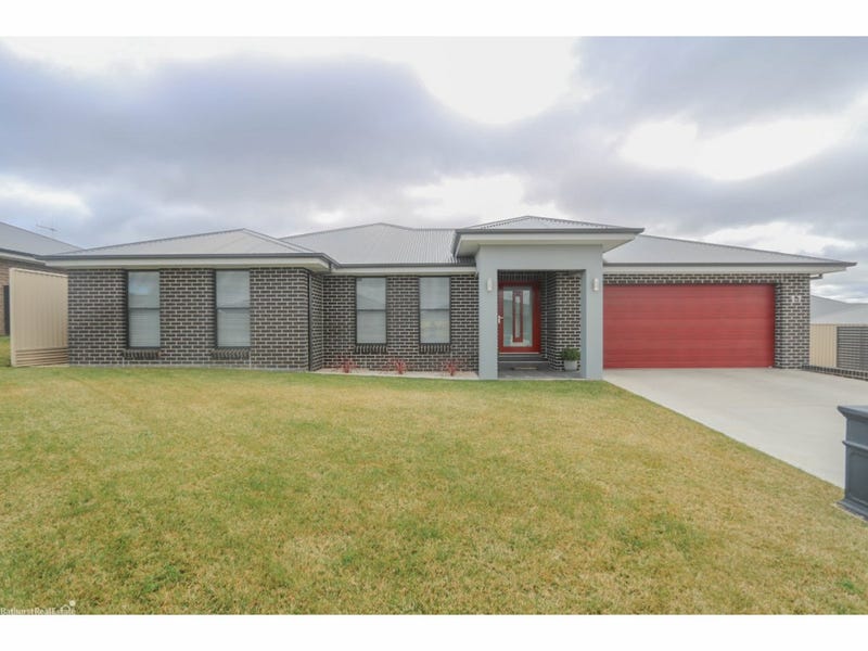 11 Kemp Street, Eglinton, NSW 2795 Property Details