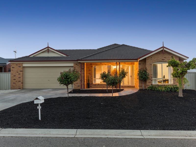 19 Lemon Gum Drive, Strathfieldsaye, VIC 3551