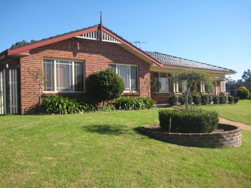 16 Singleton Avenue, Thornton, NSW 2322 Property Details