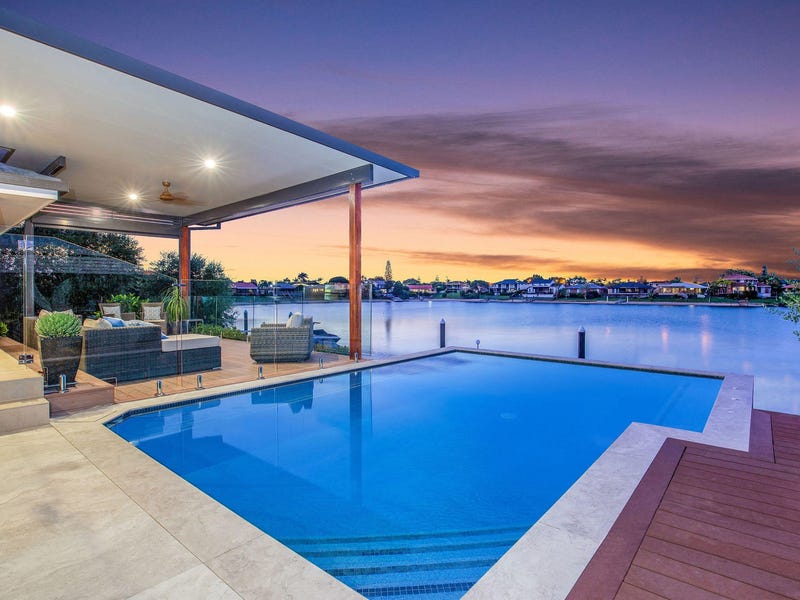 44 Rumrunner Street, Mermaid Waters, QLD 4218