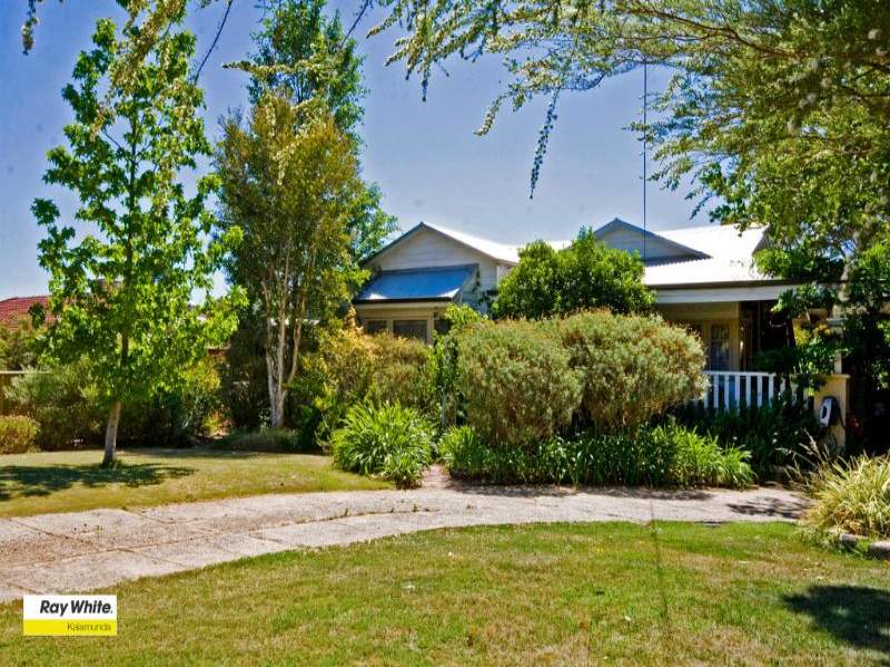 12 Sampson Road, Kalamunda, WA 6076