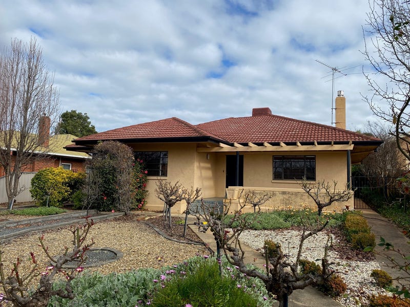 11 Queen Street, Corowa, NSW 2646